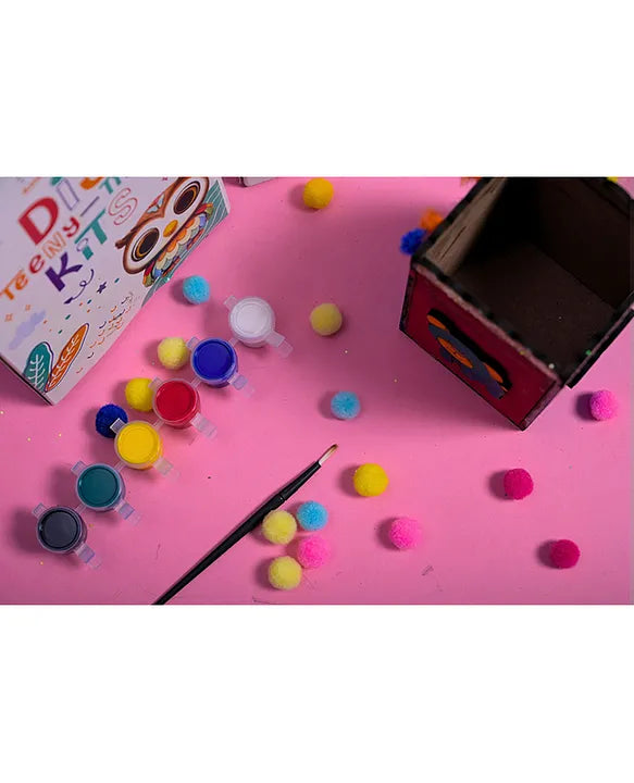 ilearnngrow Teeny Tiny Pen Stand