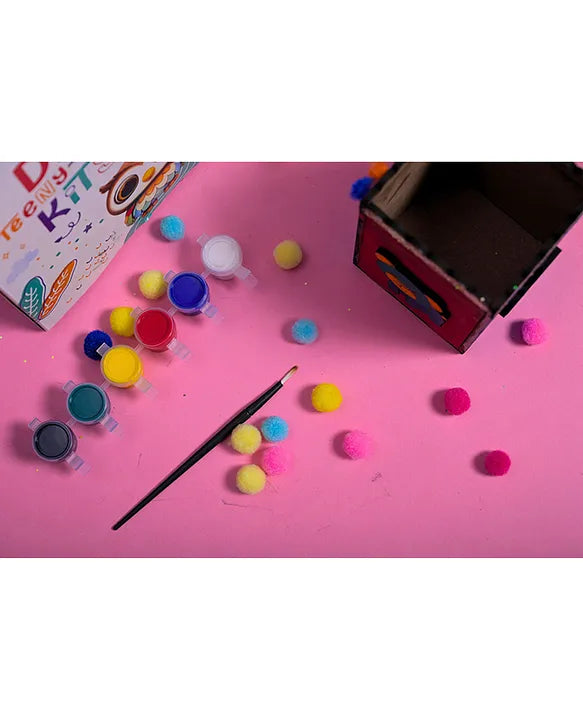 ilearnngrow Teeny Tiny Pen Stand