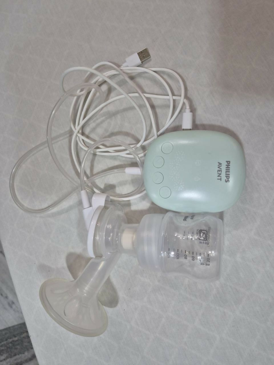 Philips Avent single electric breast pump, brand new unused condition, designed for comfortable and efficient milk expression