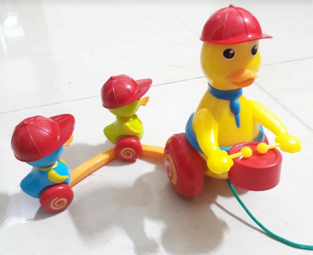 Giggles duck parade toy, pull-along drum toy, walking toys for 1 year old, preschool musical toy, interactive pull toy for toddlers, Giggles infant toys