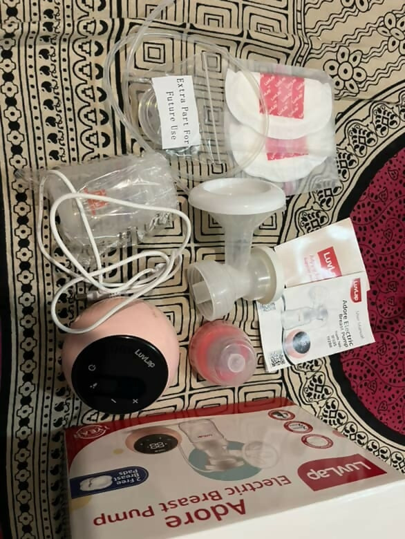 The LUVLAP Single Electric Breast Pump is designed for convenient and comfortable milk expression, helping mothers save time while ensuring a gentle pumping experience.