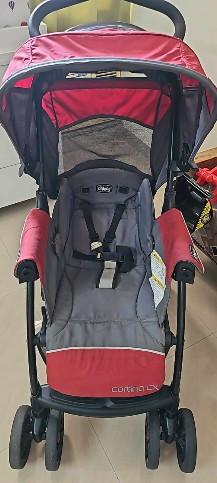 Discover unmatched comfort and style with the CHICCO Cortina CX Stroller/Pram, offering convenience and reliability for modern families on the move.