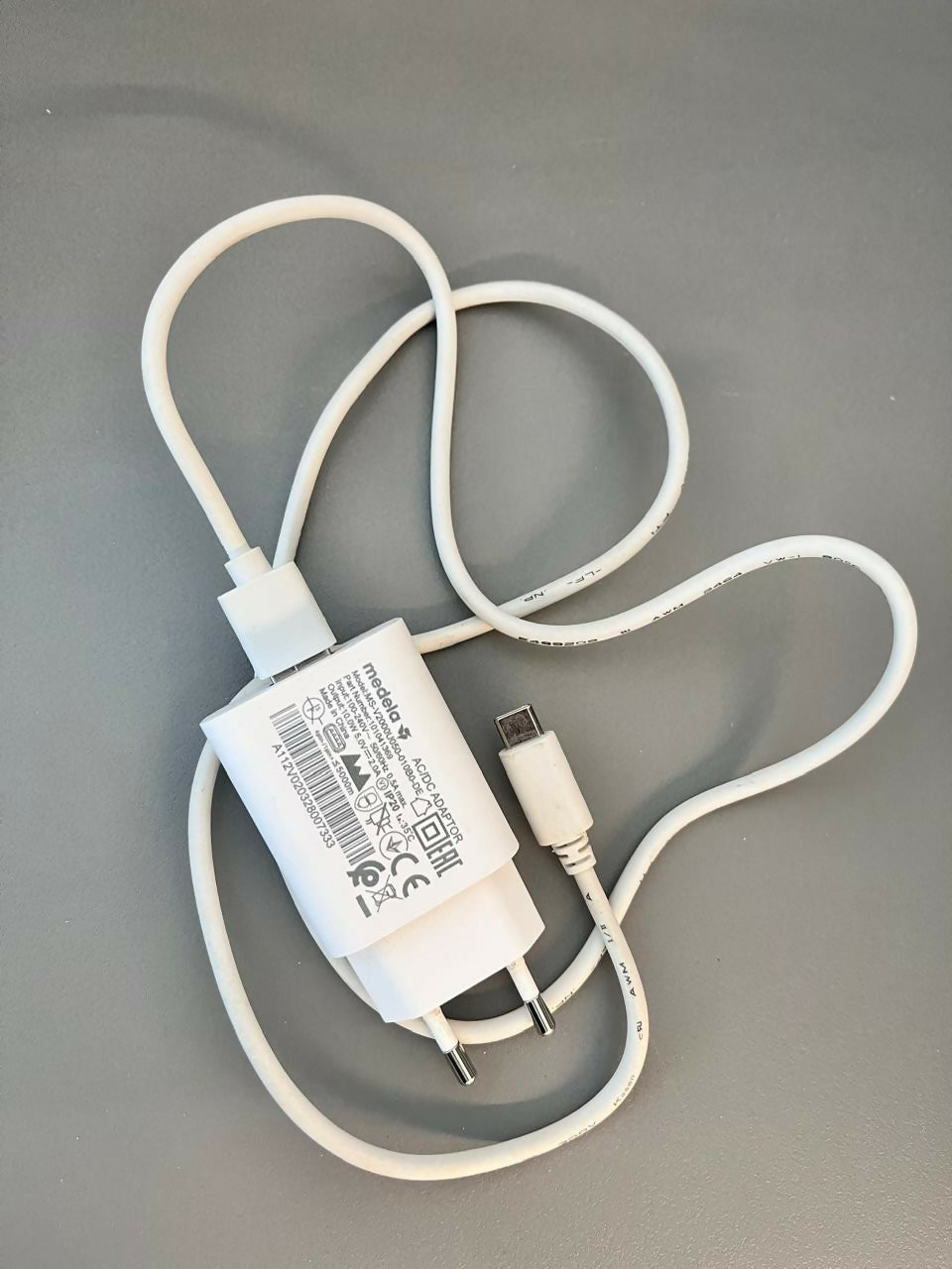 MEDELA Swing Maxi breast pump, double electric breast pump, portable breast pump, efficient milk expression, breast pump for working moms, BPA-free breast pump