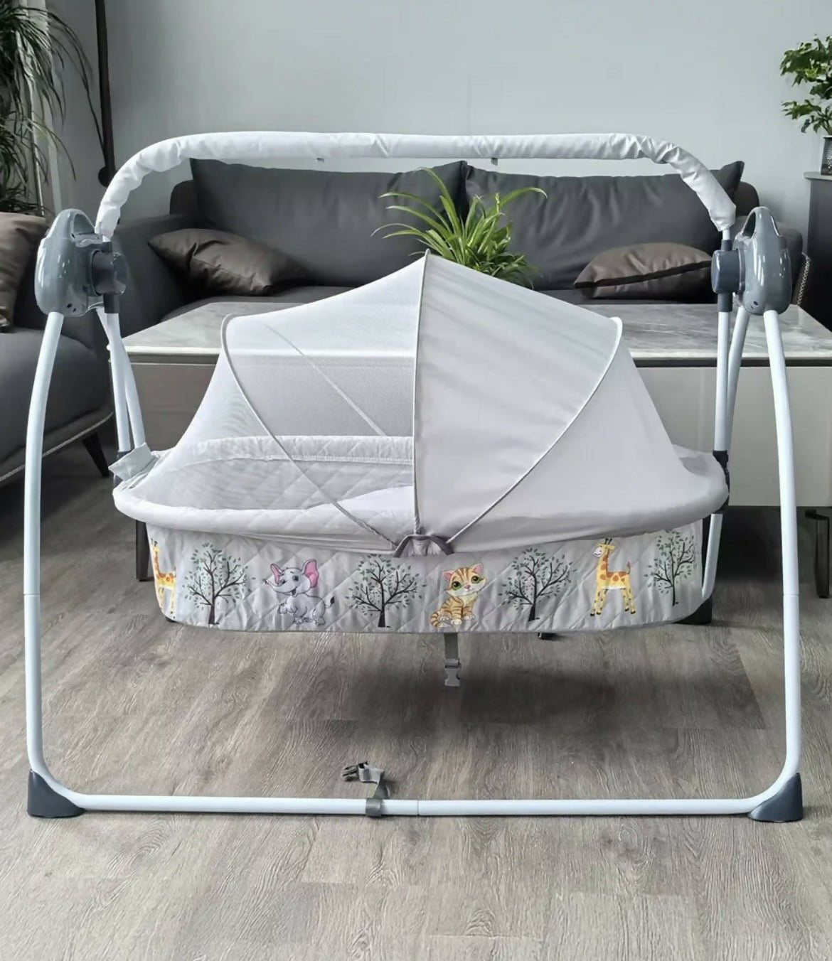 Baby hug swing cradle with remote