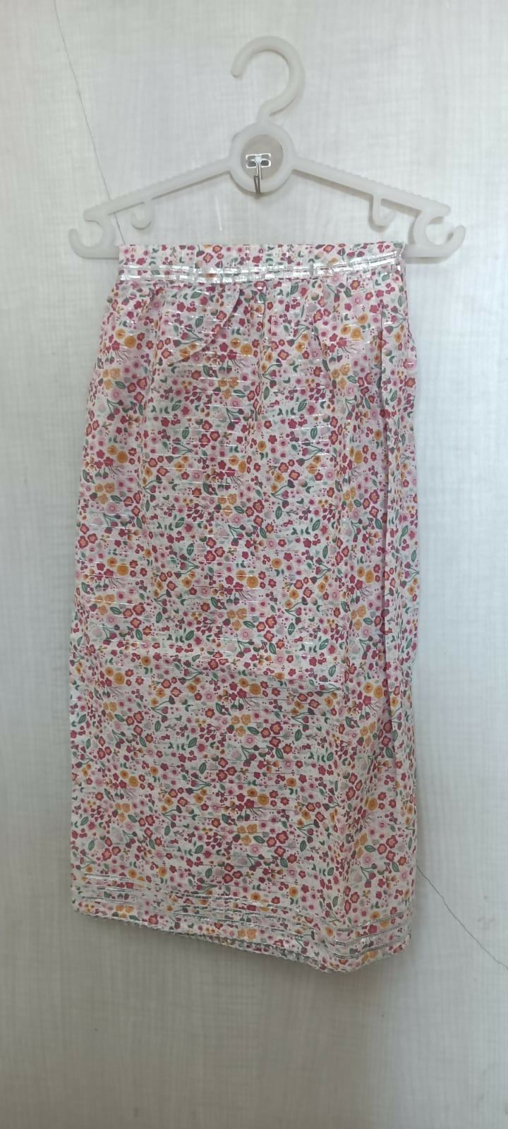 Make a statement with our Beautiful Floral Print Peplum Top and Garara Set, featuring intricate floral prints and luxurious fabric for a look that's both elegant and on-trend.