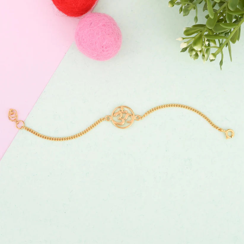 Buy Baby Bracelets – handcrafted, hallmark-certified jewellery designed safely for little ones.