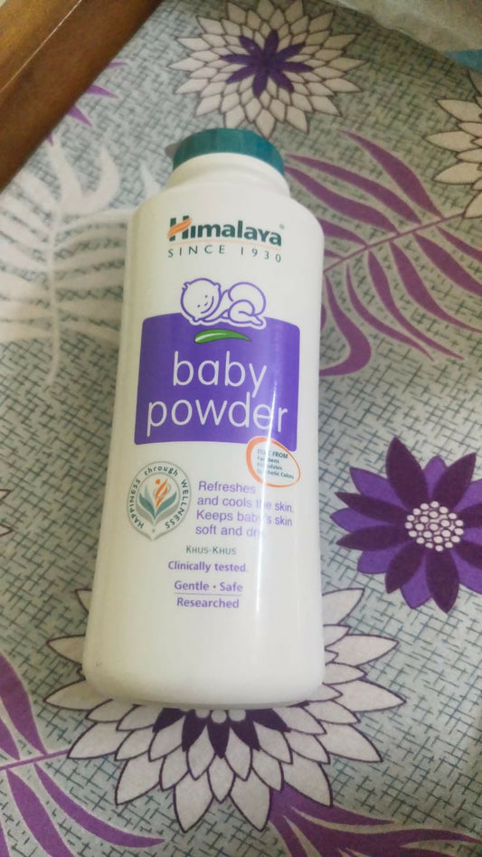 Keep your baby’s skin soft, dry, and irritation-free with Himalaya Baby Powder—gentle, natural, and perfect for daily use!