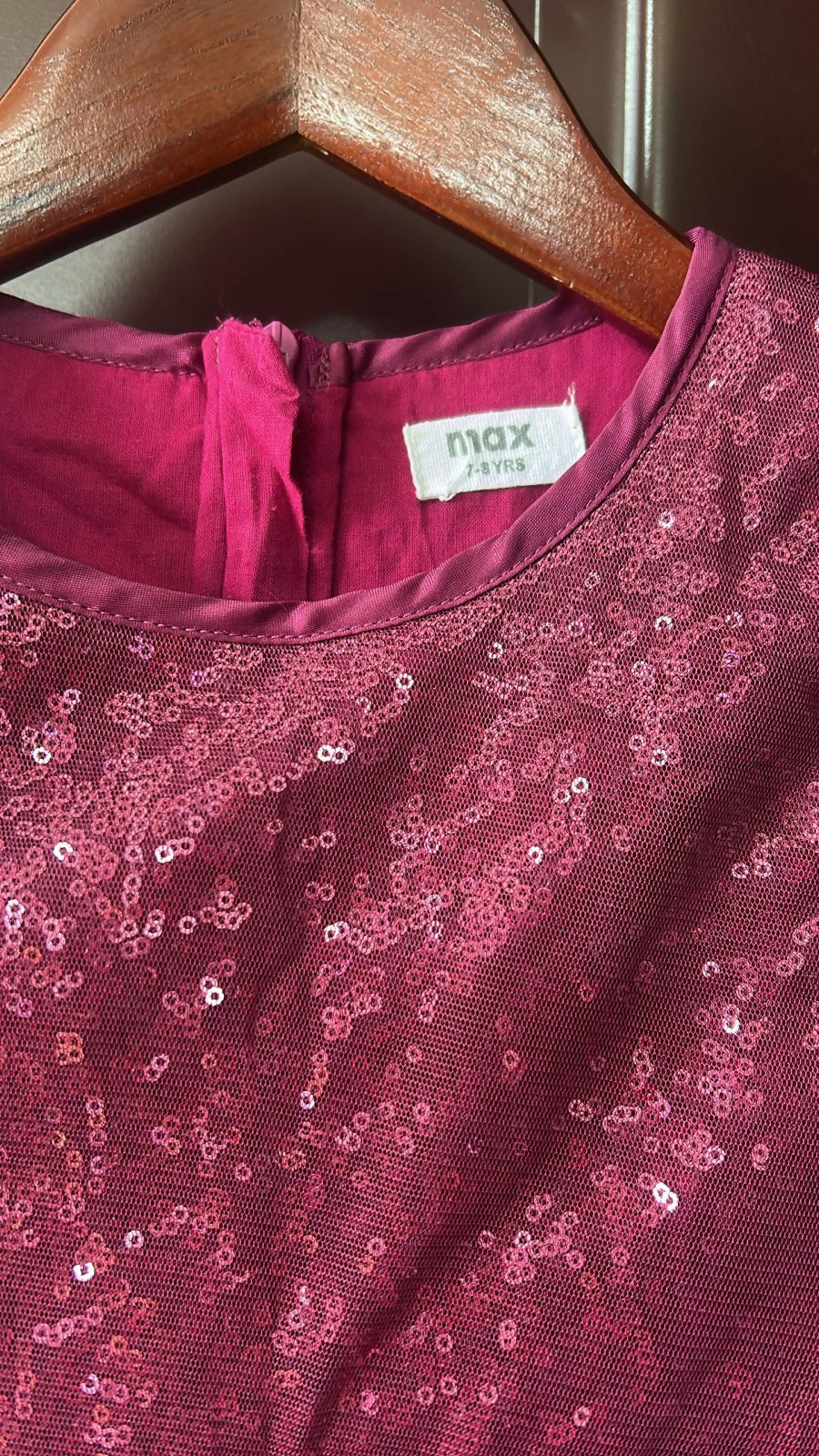 MAX baby girl dress – stylish, comfy, and perfect for every little princess’s special moments.