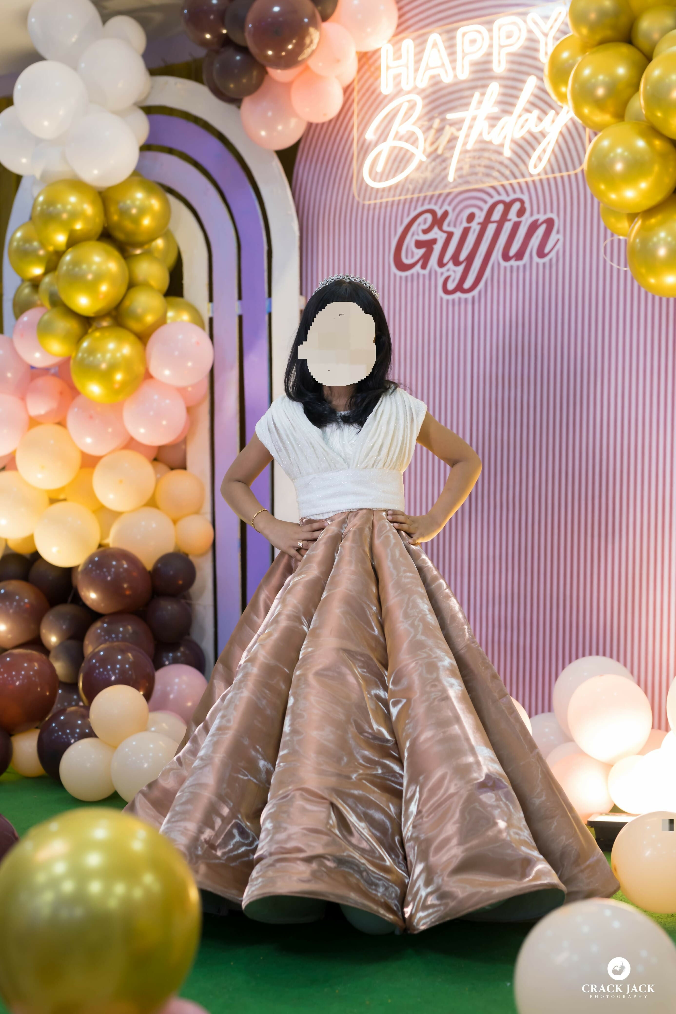 Dress your baby girl in this fashionable Crop Top with Skirt set—perfect for any occasion, blending comfort with trendy style!