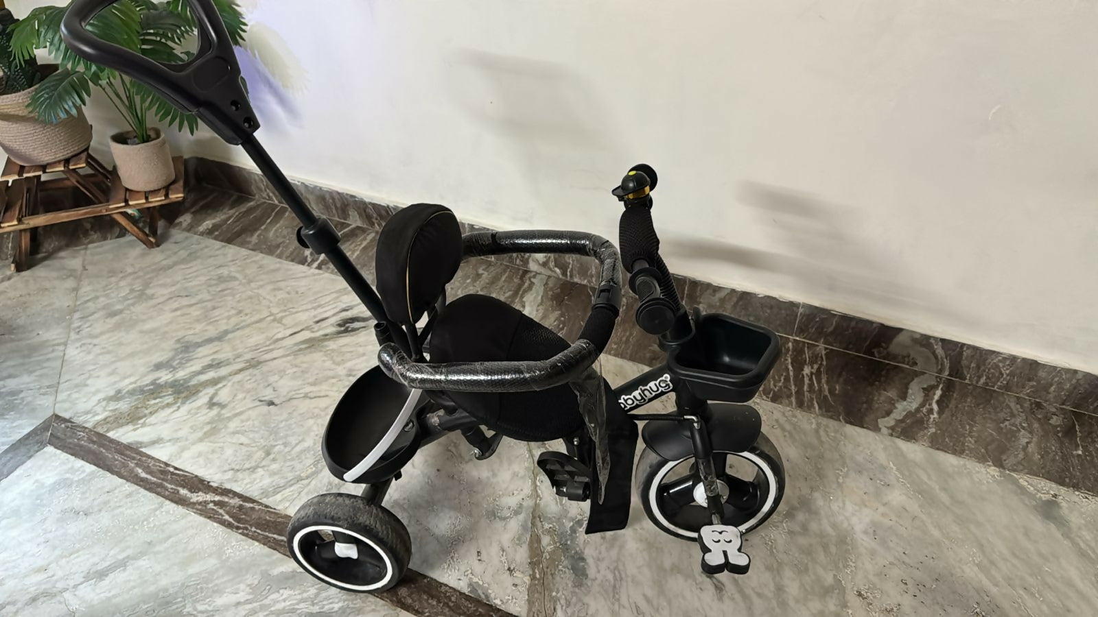 BABYHUG Tricycle Black with Canopy