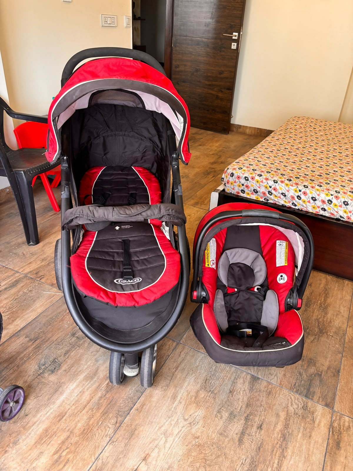 GRACO Air Click 3 Travel System with baby stroller and infant car seat, featuring a convenient click-connect design, reclining stroller seat, protective canopy, safety harness, and comfortable infant seating for everyday travel.