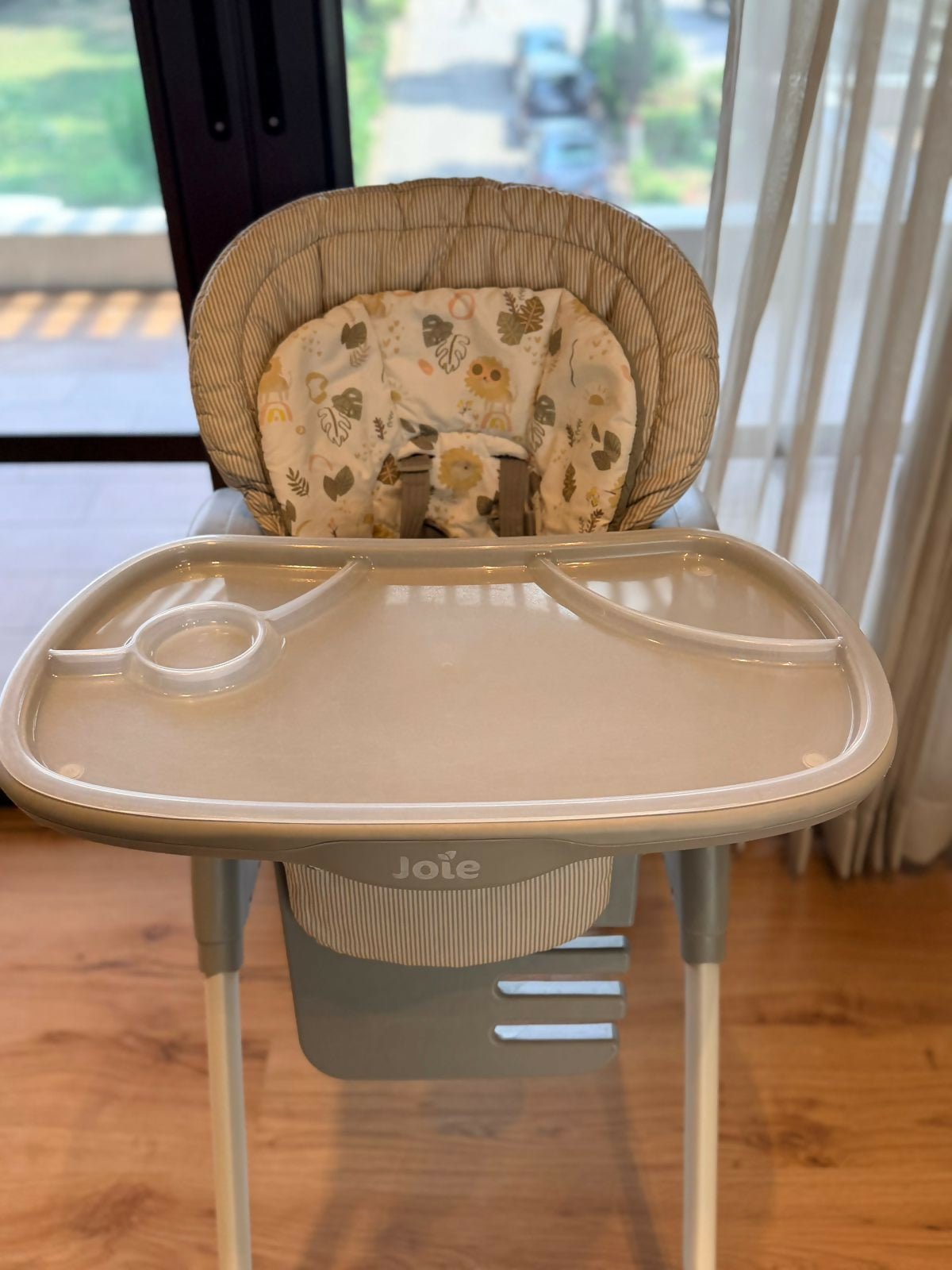 JOIE Mimzy 2-in-1 Highchair