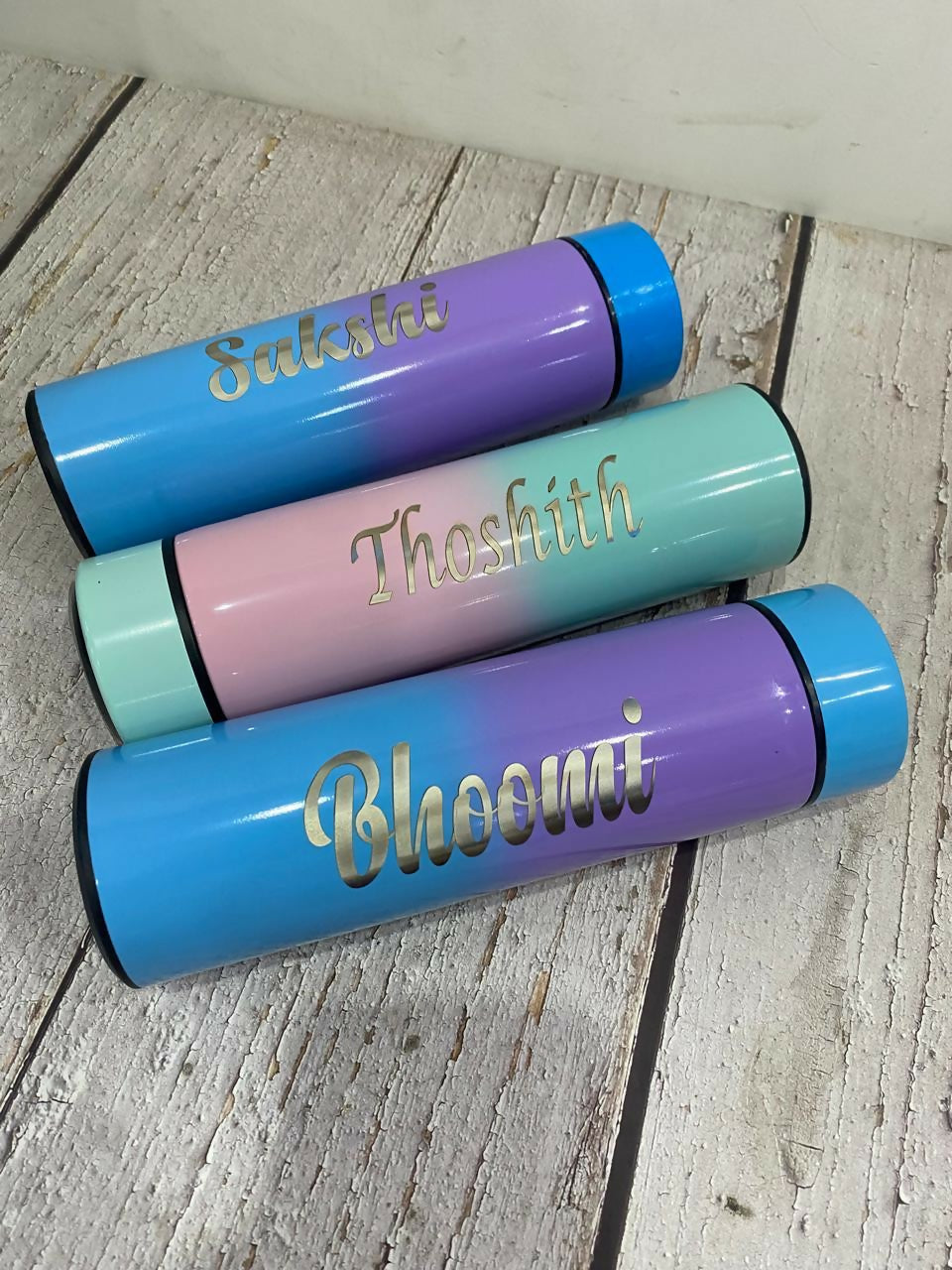 Personalized Rainbow Temperature Bottle – Stylish, Smart & Travel-Friendly