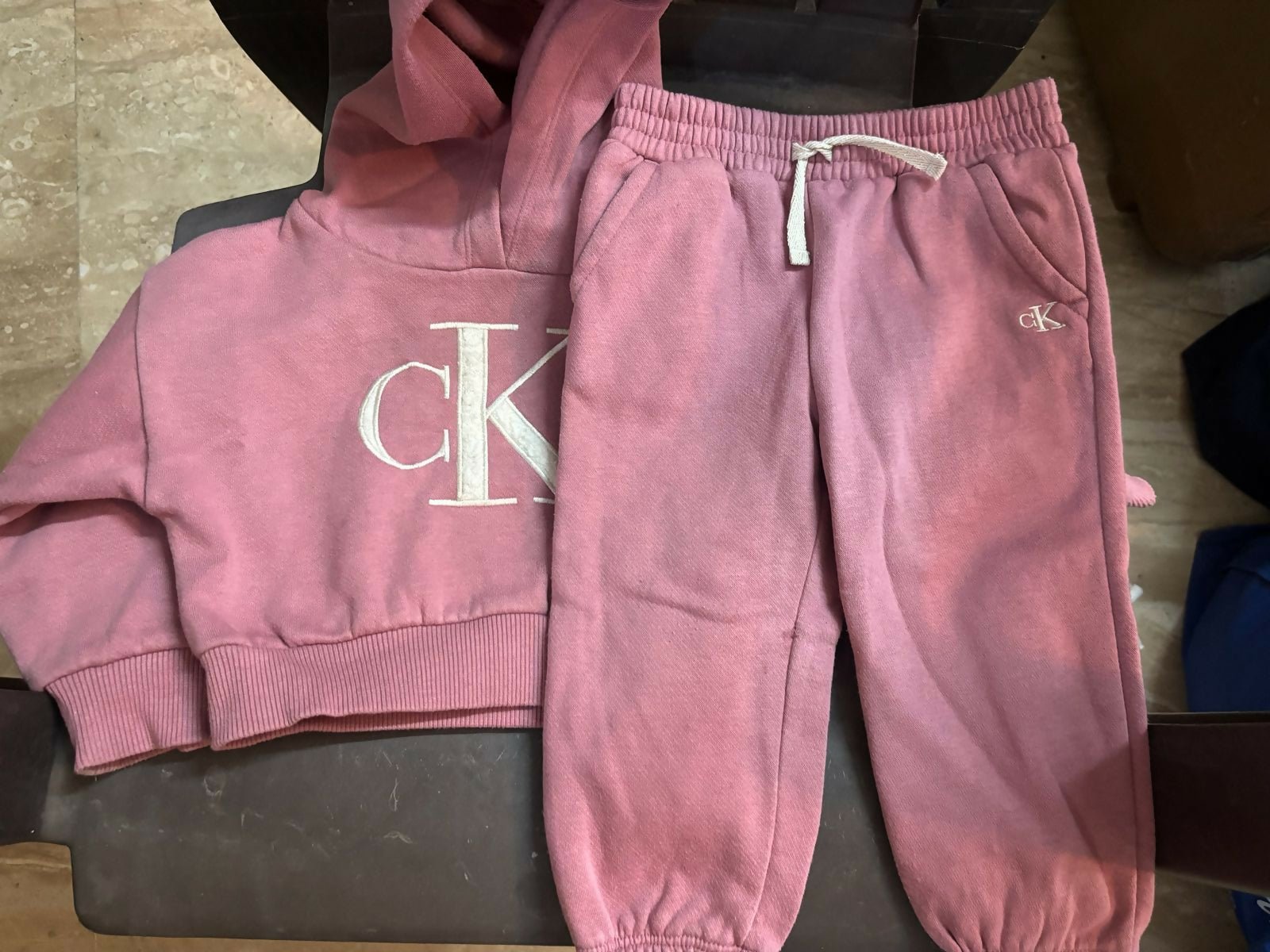 CALVIN KLEIN Dusty Pink Sweatshirt & Joggers Set