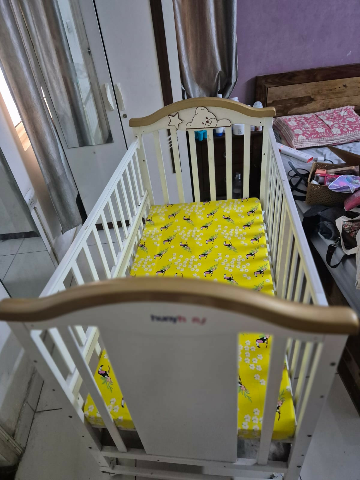 HUNY HUNY 15 in 1 Cot/Crib(20 x 68 x 103)