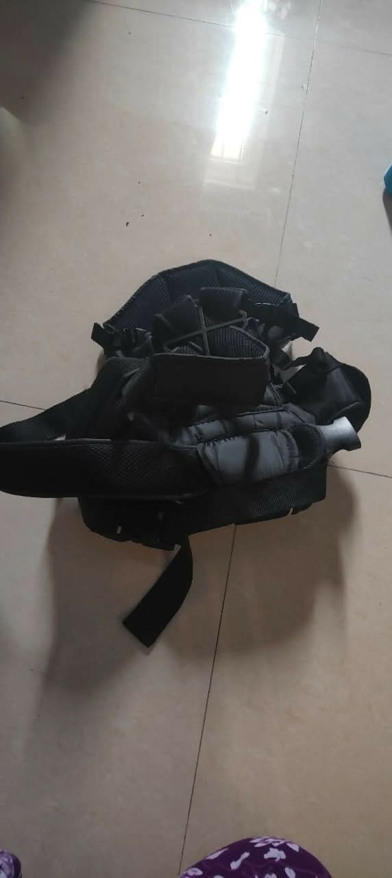 RYCO 4-in-1 baby carrier – breathable, ergonomic, and adaptable support for newborns to toddlers.