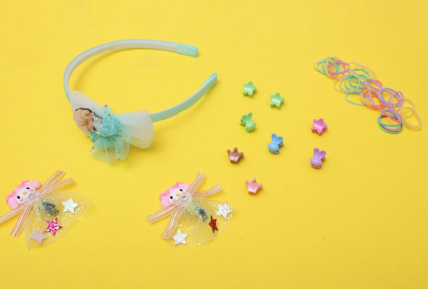 Lock up your little ones tresses with our new collection of hair accessories that are a must have for to instantly add glamour to any wardrobe.