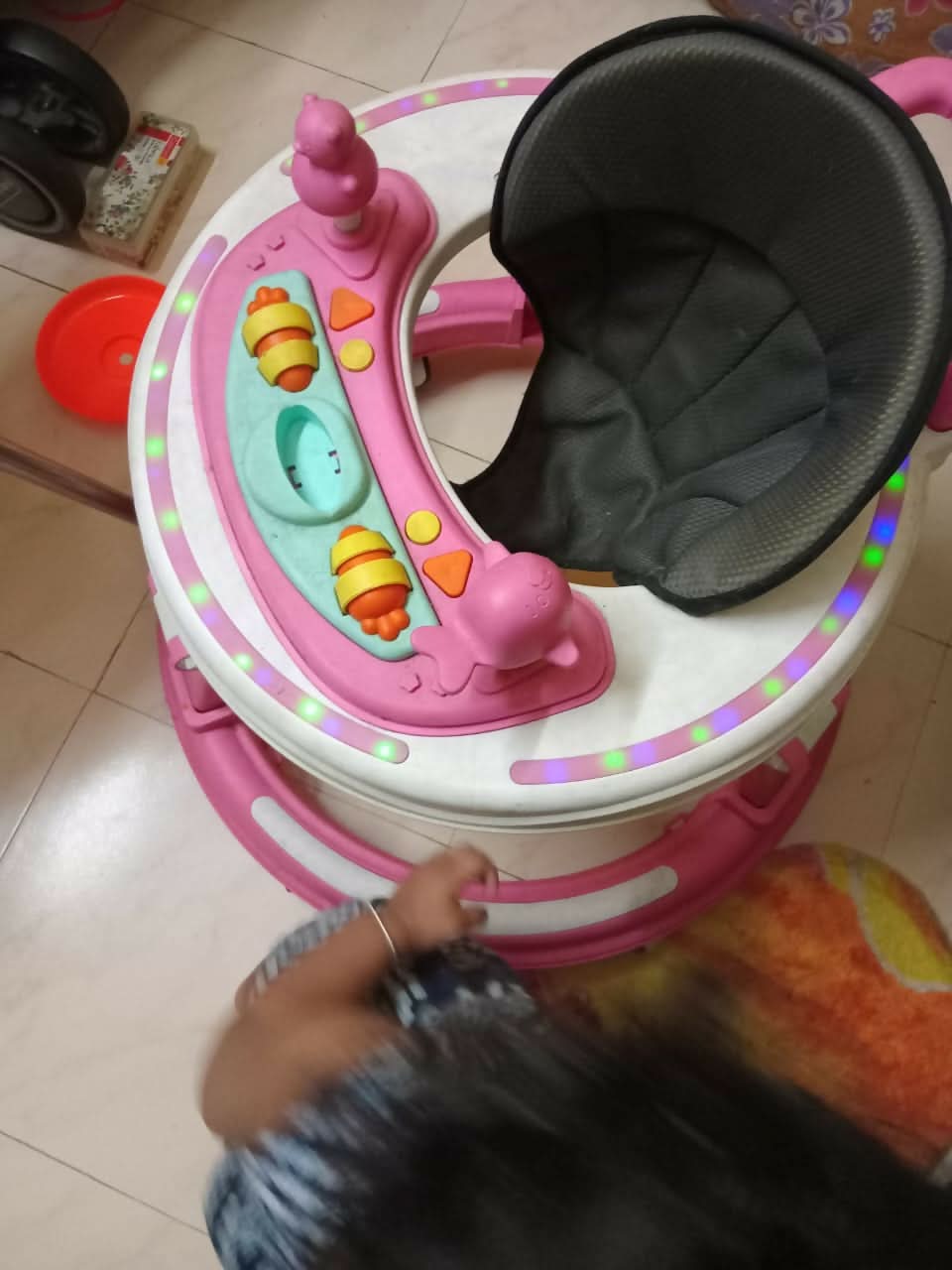 LUVLAP baby walker – safe, adjustable, and fun support for your baby’s first steps.