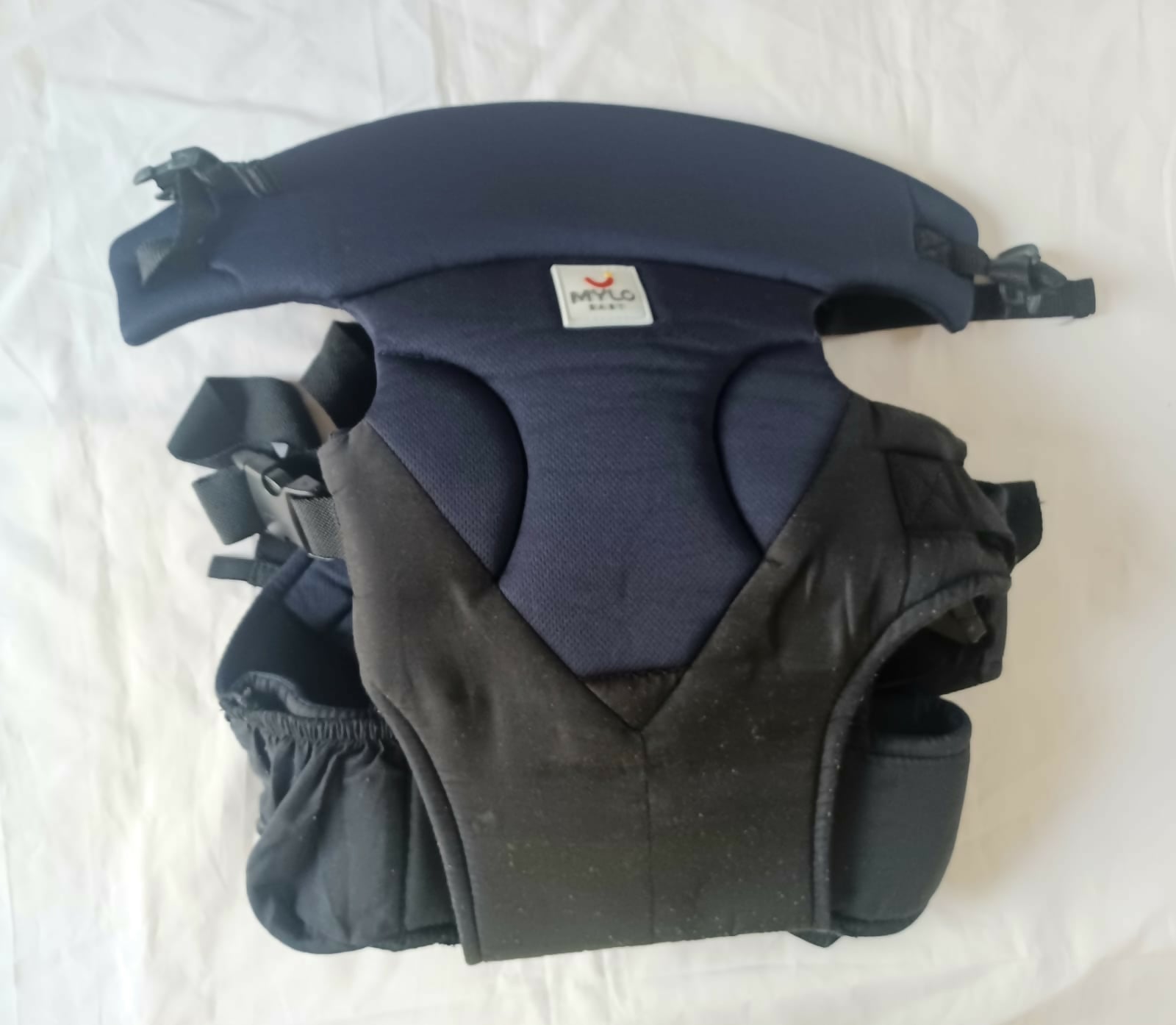 Buy Mylo Baby Carrier Bag – versatile 4-position carrier with padded support for babies aged 4 to 24 months.