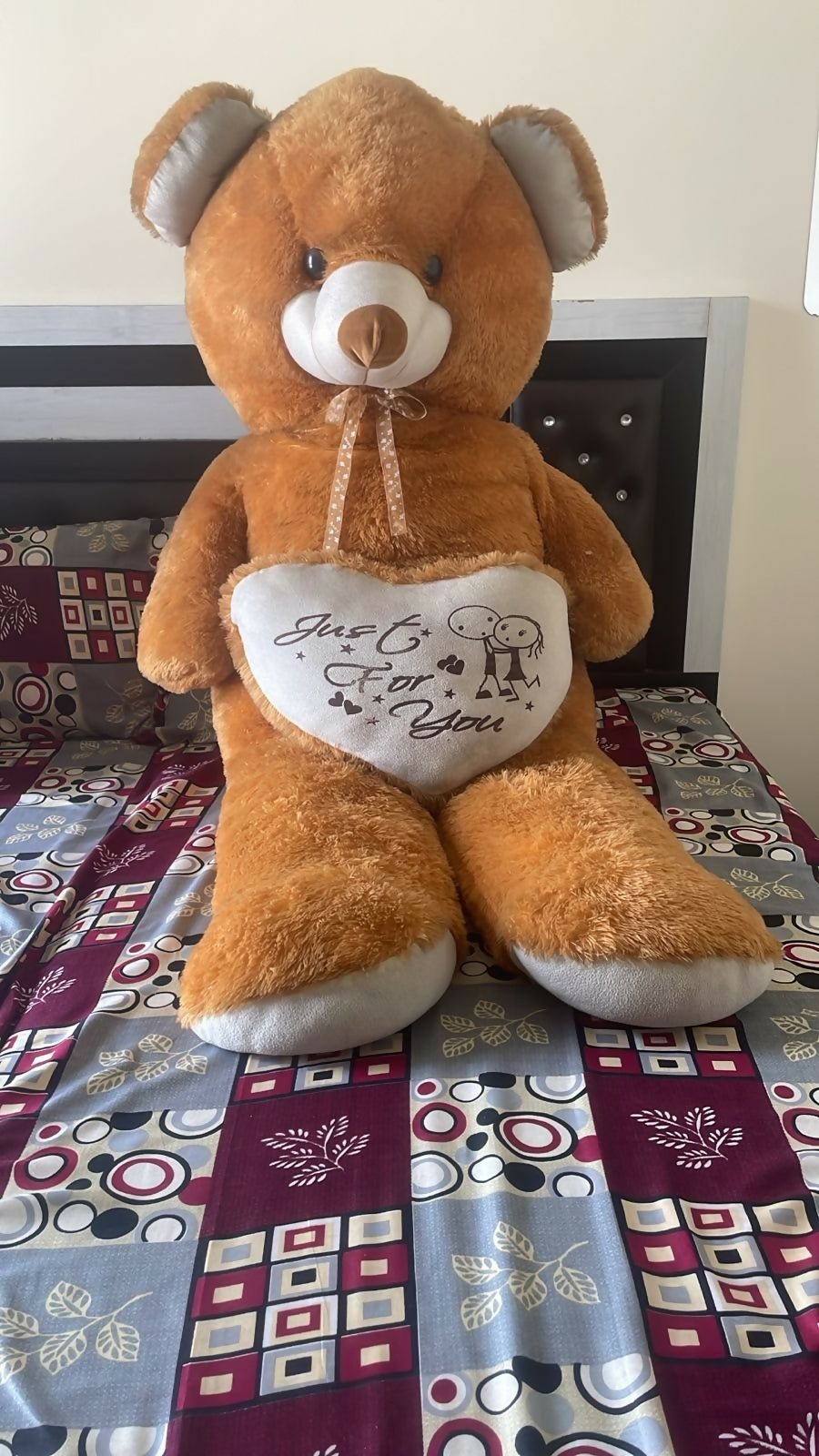 GIANT TEDDY BEAR (Approx 5 Feet)