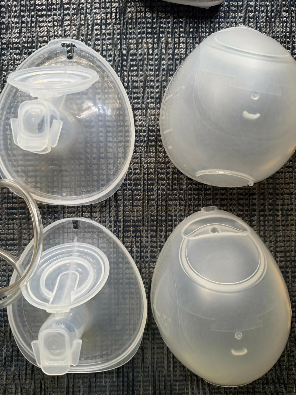 MEDELA Duo hands-free breast pump – portable, quiet, and comfortable pumping solution for moms.