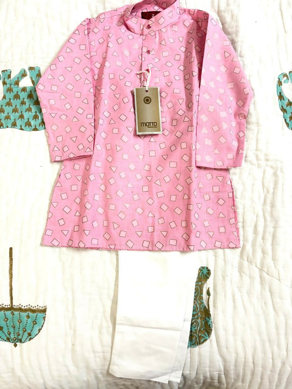MOTTO kurta pyjama set for boys – baby pink with gold motifs, brand new, size 2–3 yrs.