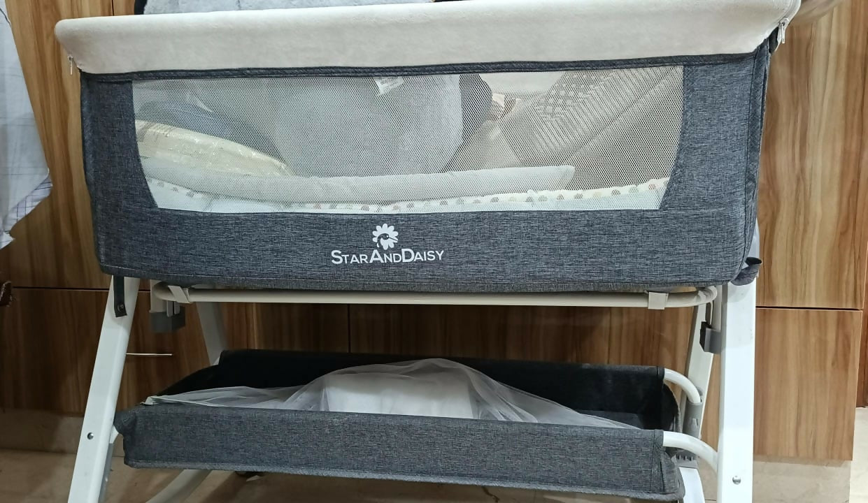 STAR AND DAISY Manual D01 Baby Cot/Crib Newborn Baby Bassinet with Cra
