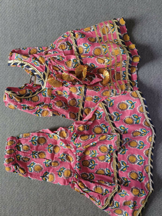 Enhance your baby girl's festive wardrobe with the TEENTARE Kurta and Sharara Set – a charming and comfortable outfit perfect for special occasions, featuring vibrant colors and intricate designs.