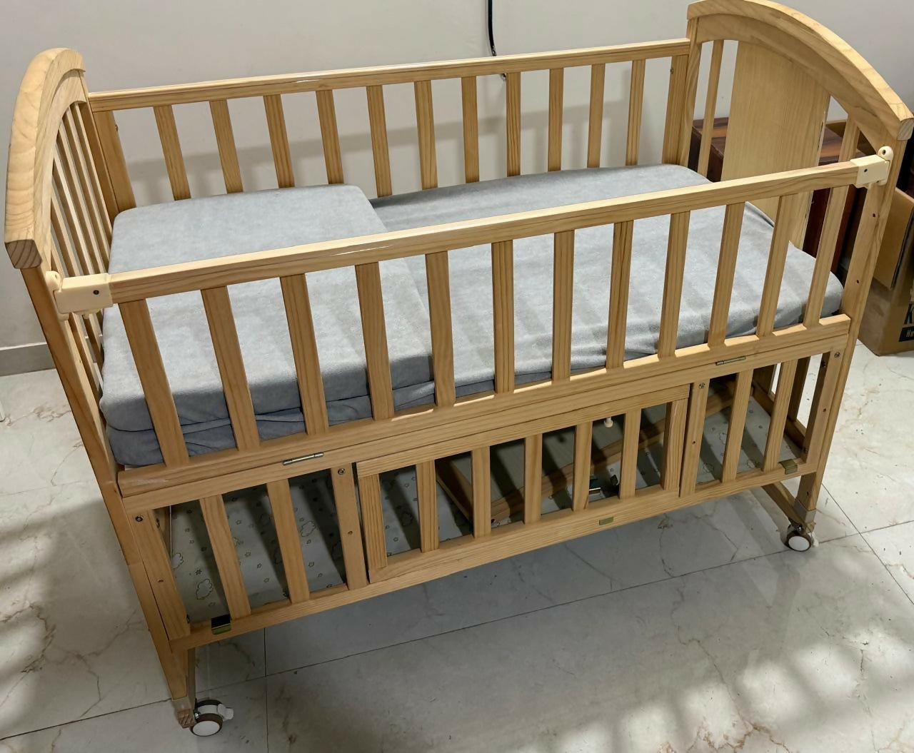 HUNNY BUNNY Baby Crib