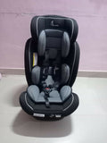 R for Rabbit ISOFIX car seat with secure ISOFIX installation, 5-point safety harness, side-impact protection, adjustable headrest, and cushioned seating for safe and comfortable travel.