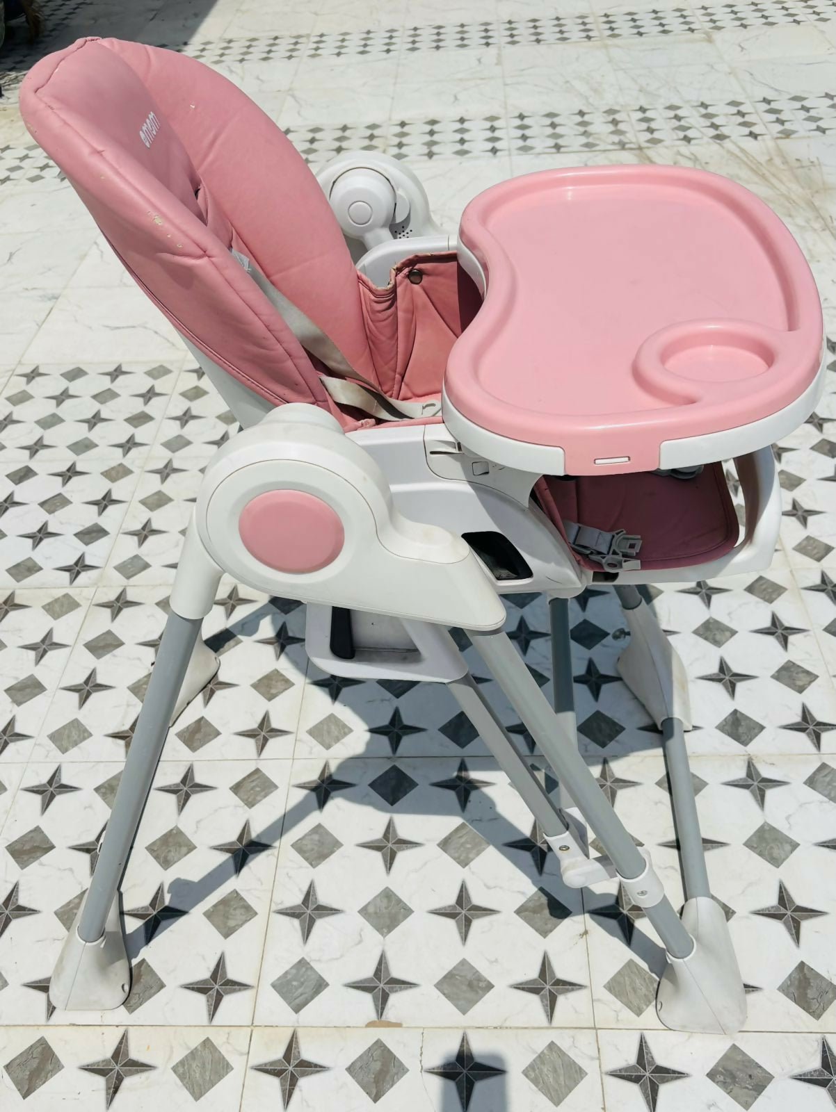 DOTMOM Feeding High Chair