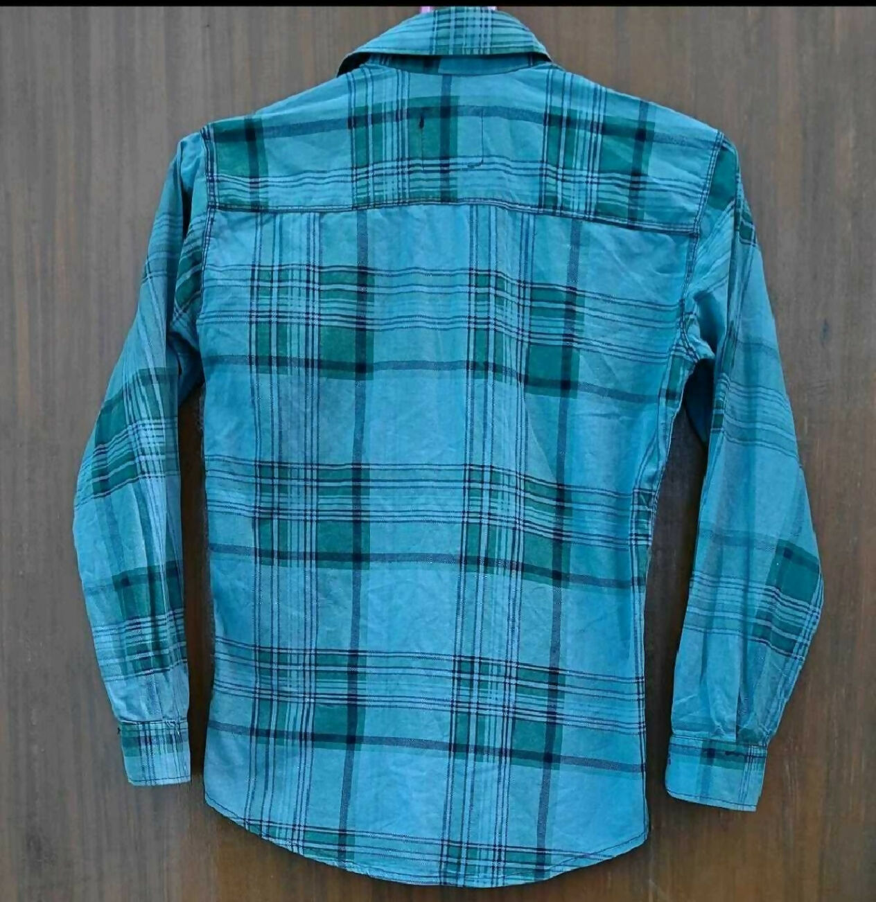 SUPERDRY Boys Shirt in Some Used condition, available in Delhi, featuring a stylish casual design, comfortable fit, and versatile look for everyday wear, outings, parties, and casual occasions.