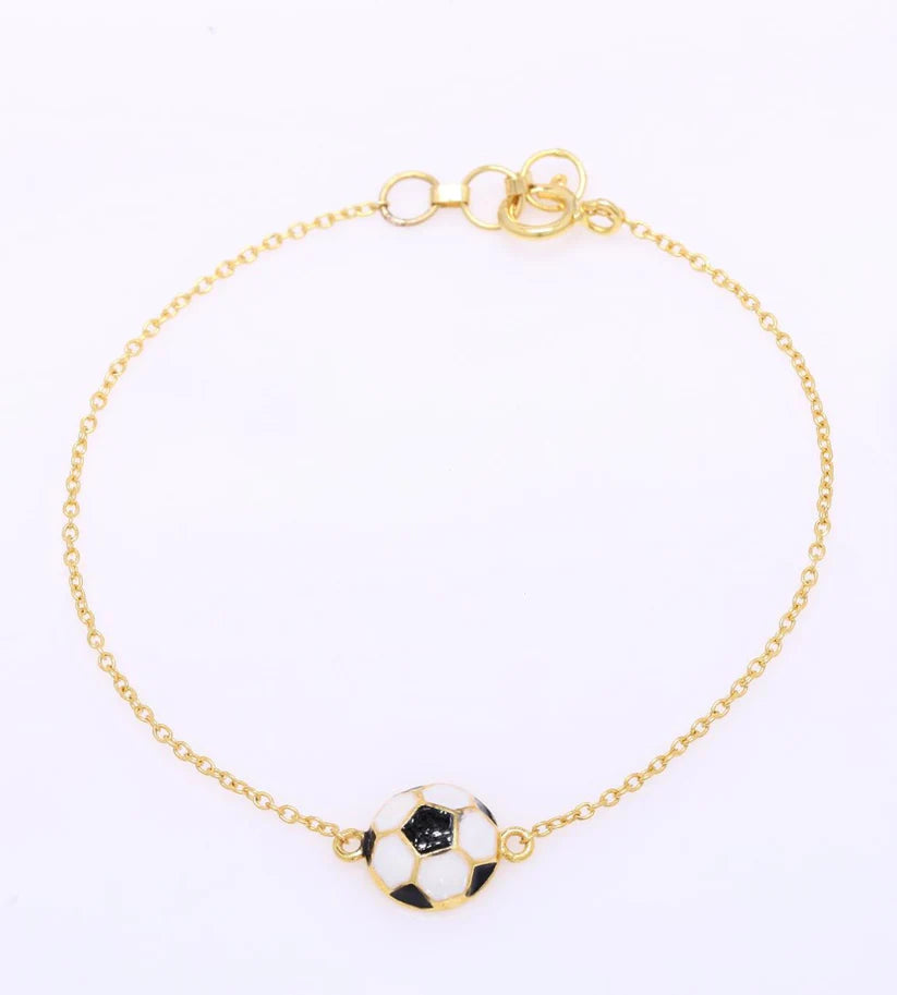 Buy Baby Bracelets – handcrafted, hallmark-certified jewellery designed safely for little ones.