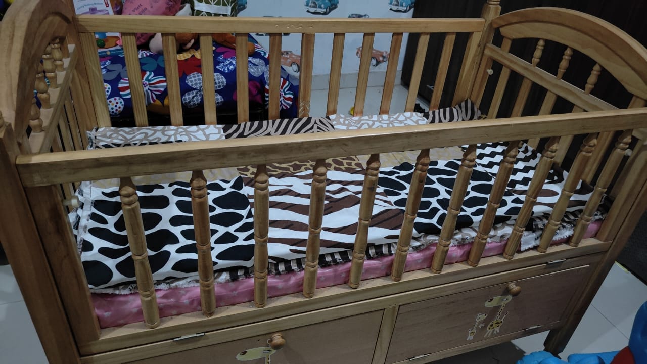 BABYHUG MONTANA BABY Crib/Cot Cum Juniour Bed