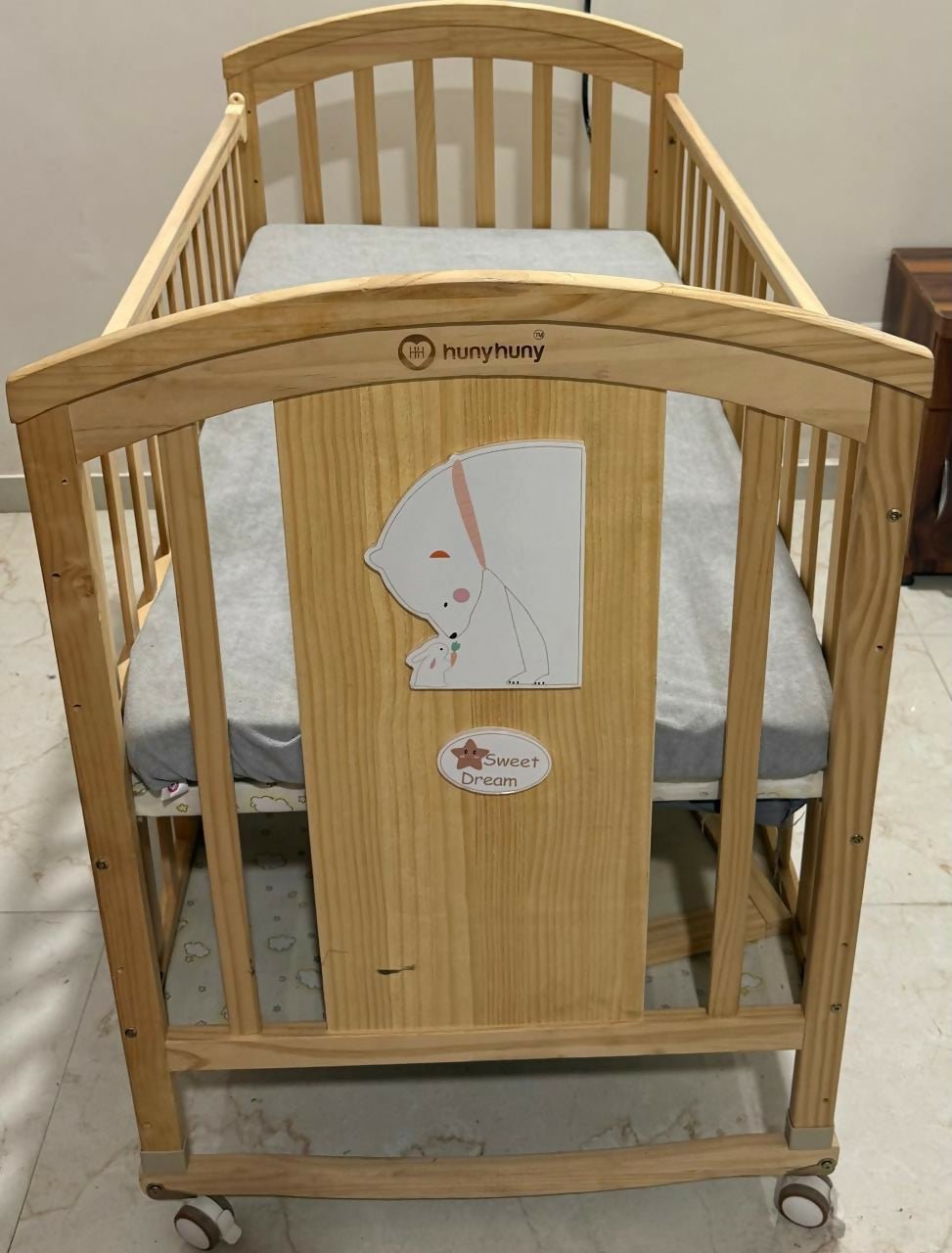 HUNNY BUNNY Baby Crib