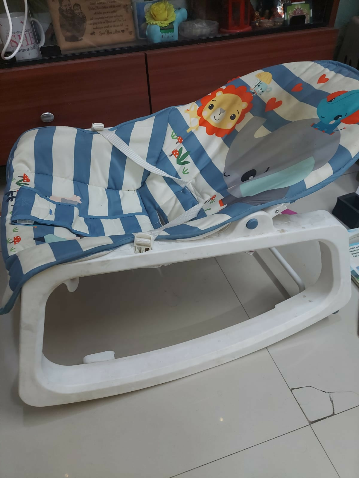 The Fisher-Price Infant-to-Toddler Rocker is a versatile seating solution designed to grow with your child from infancy to toddlerhood.