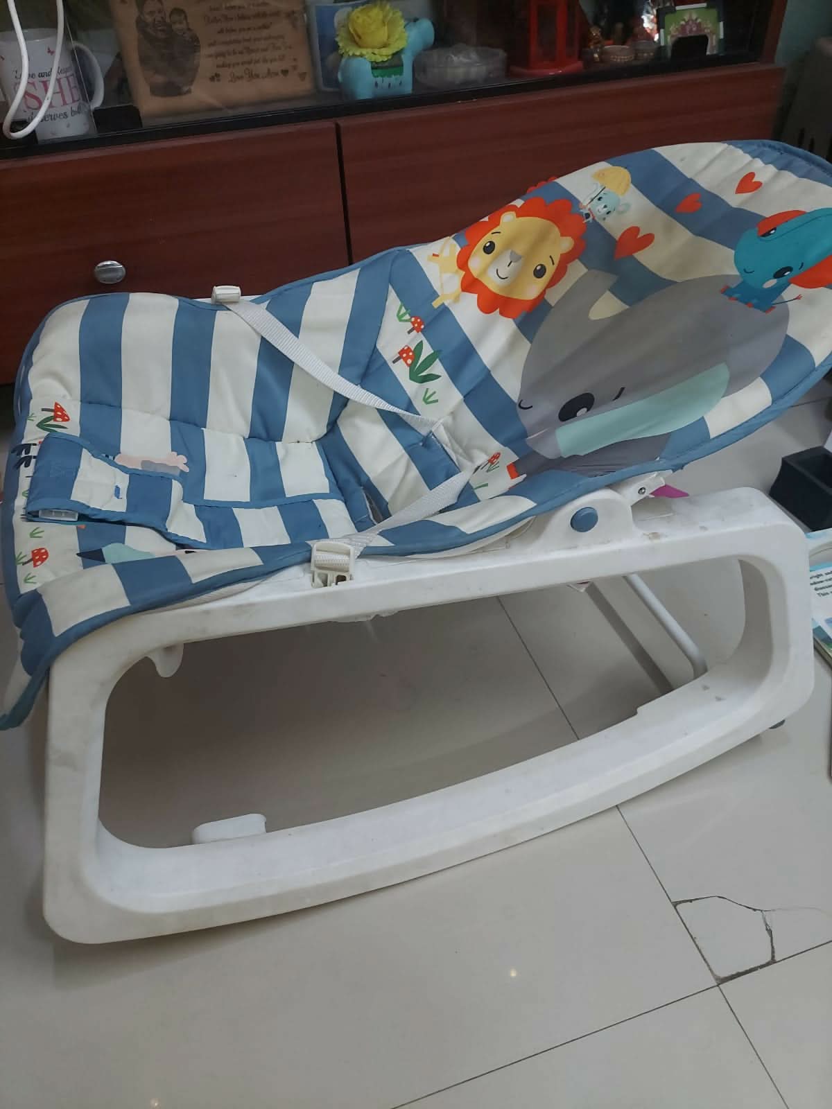 The Fisher-Price Infant-to-Toddler Rocker is a versatile seating solution designed to grow with your child from infancy to toddlerhood.
