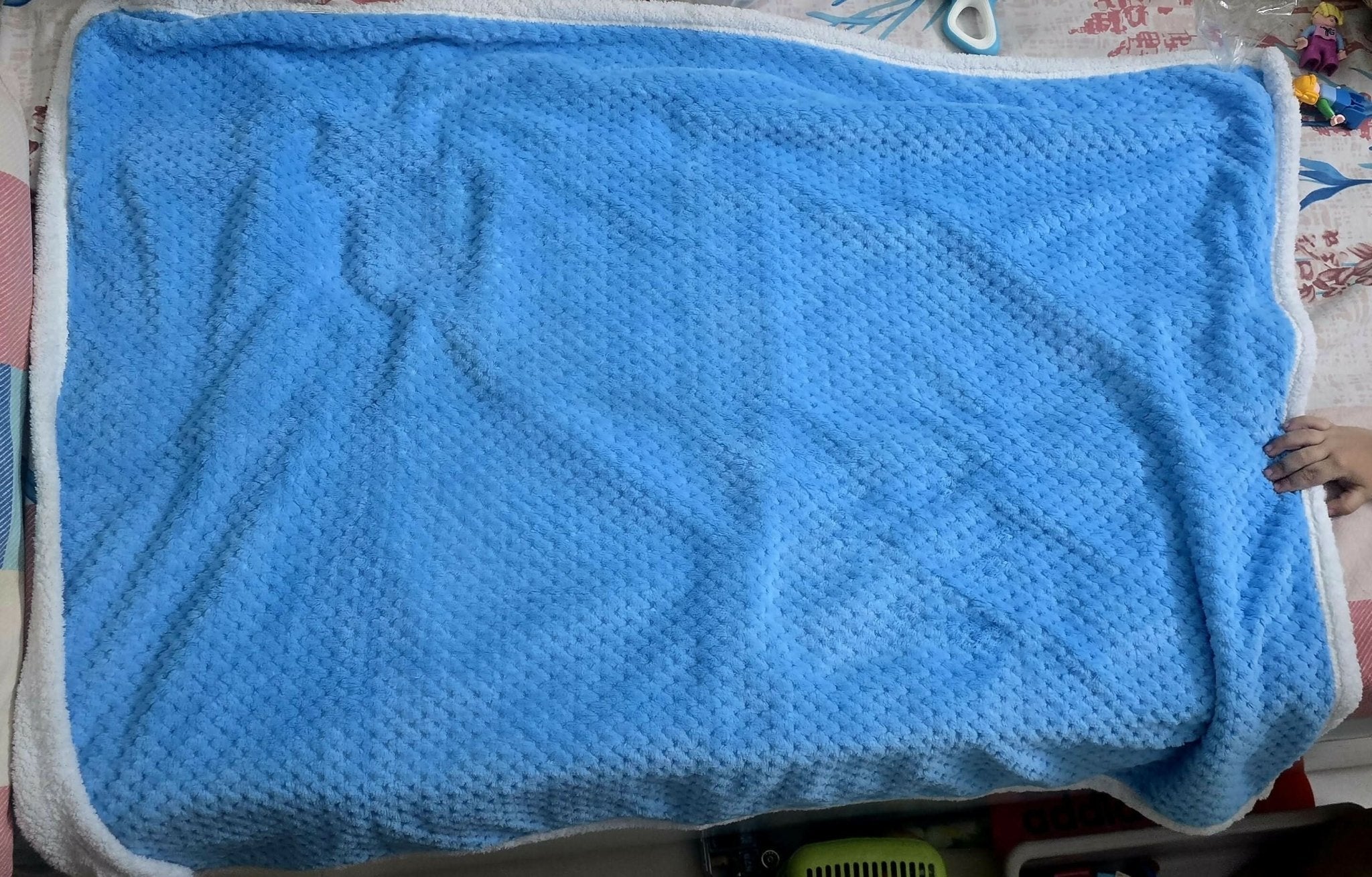 Imported Premium Fleece Blanket for Winters (Blue)