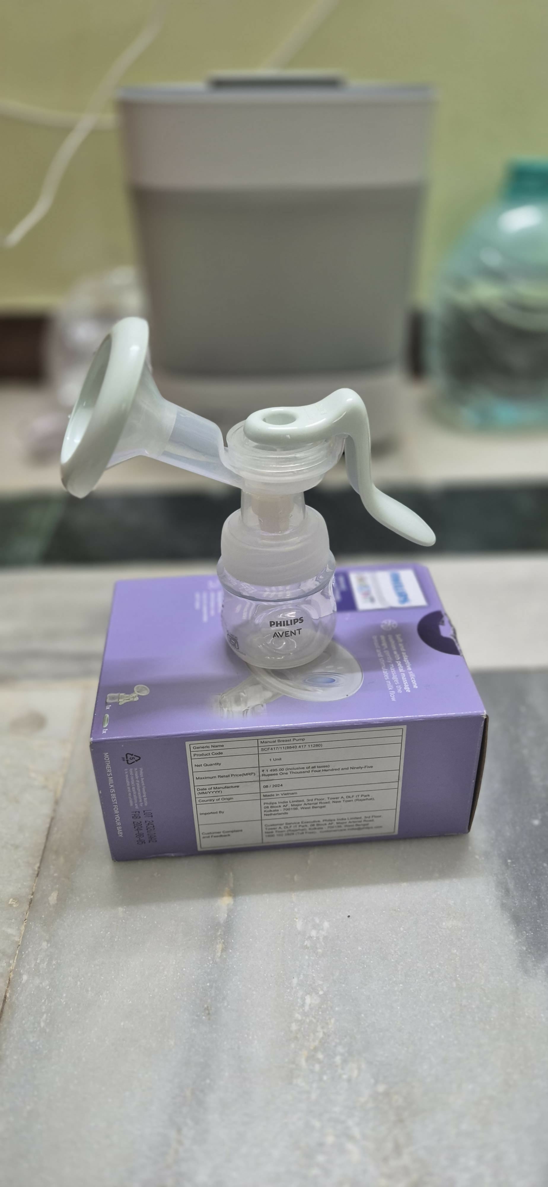 Comfort in your hands—with PHILIPS AVENT.