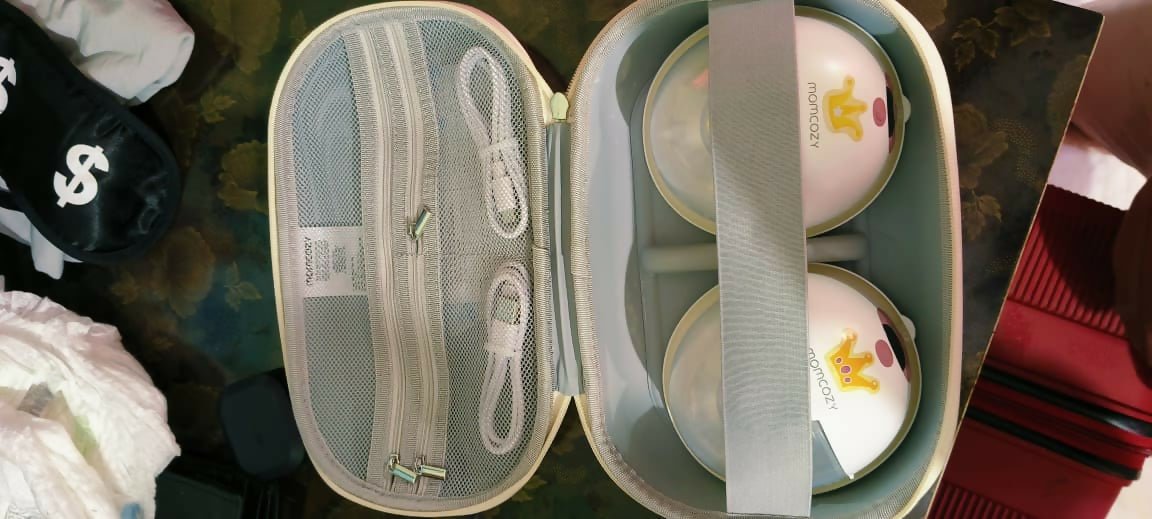 Momcozy M5 handsfree breast pump
