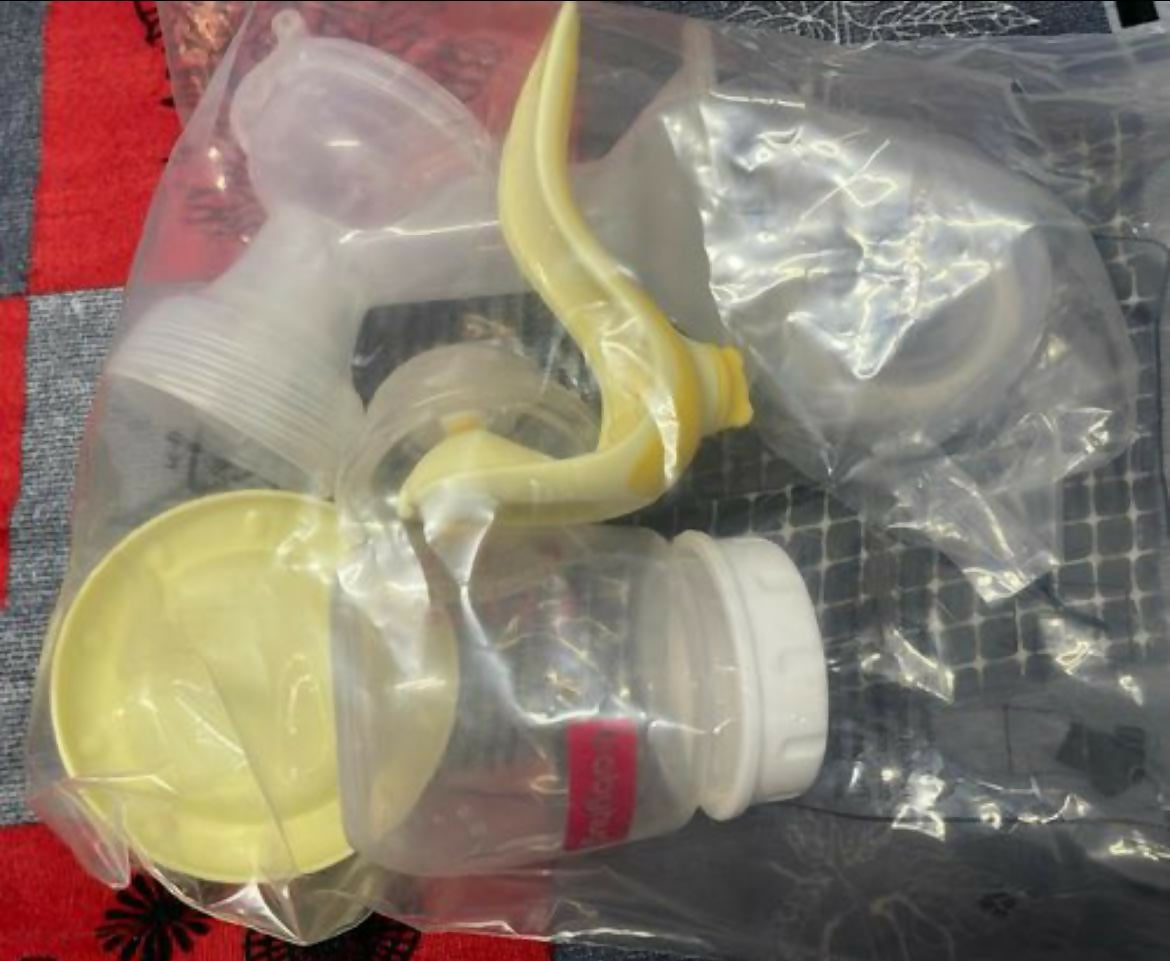 BABYHUG Manual Breast Pump