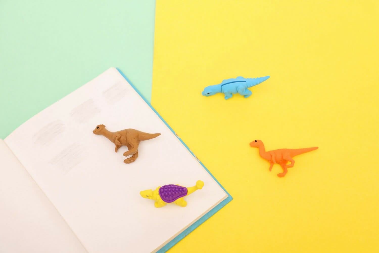 ilearnngrow brings this fun and functional Stationery kit for kids. the kit involves complete range of stationery required by kids. It is safe and lasting for a better and long lasting writing and creating experience.