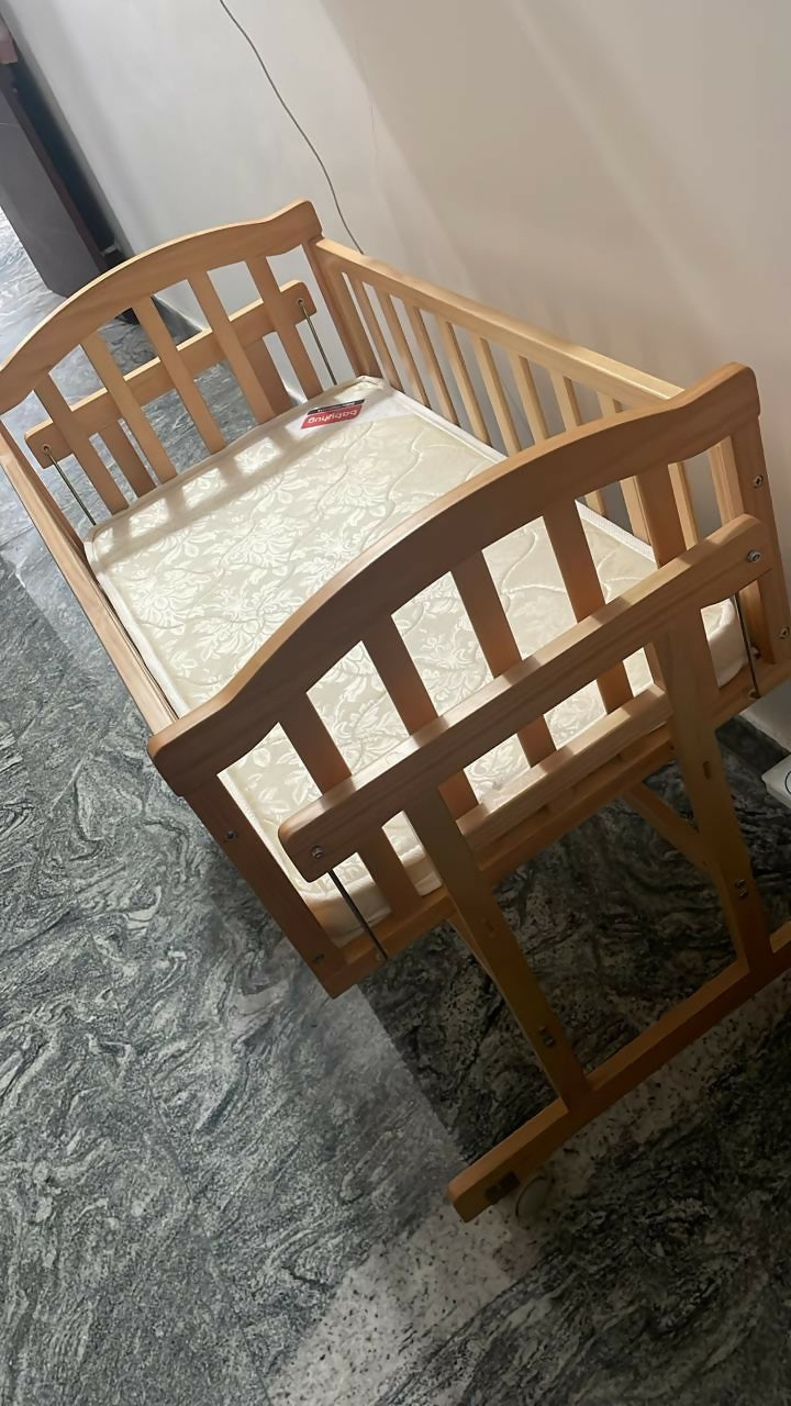 BABYHUG Lonia Wooden Cradle - PyaraBaby