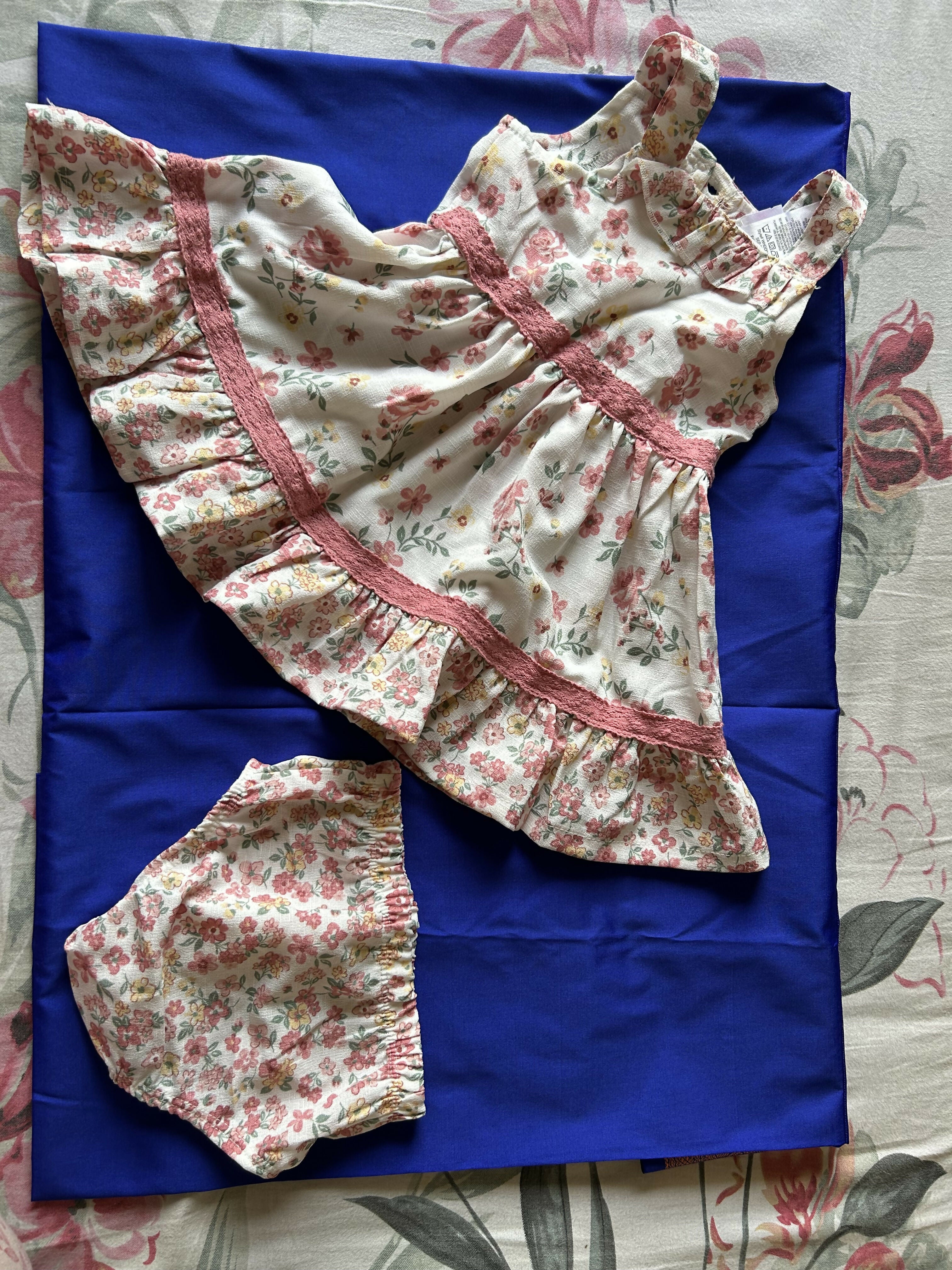 Floral dress with ruffles