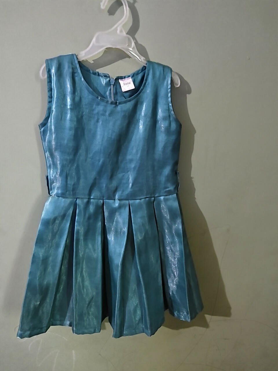 AANVI Girls Frock (Shiny Green)