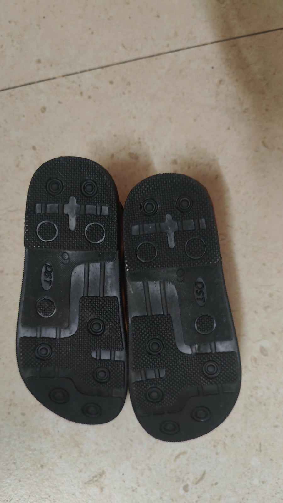 Buy FOGG baby boy sandals – comfortable, durable, and perfect for your little one's adventures.