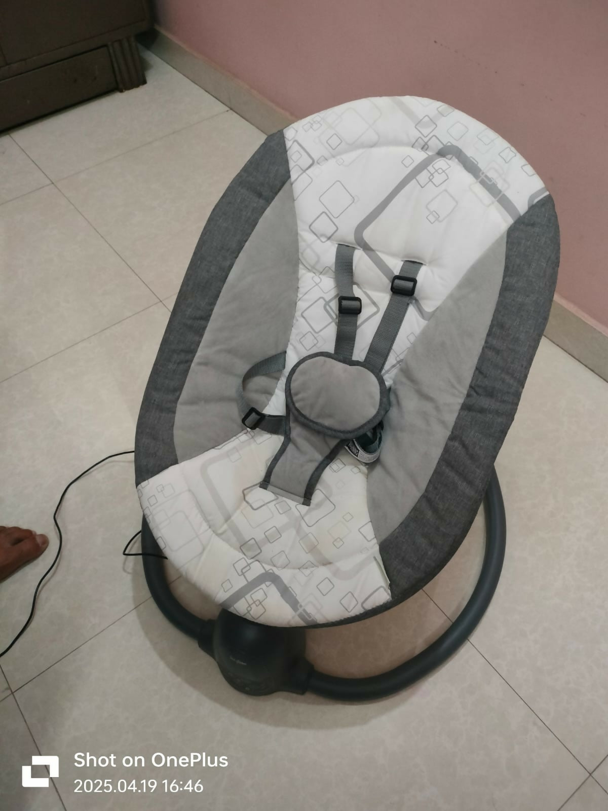 The BAYBEE Automatic Electric Swing is a versatile and soothing solution for your baby's comfort.