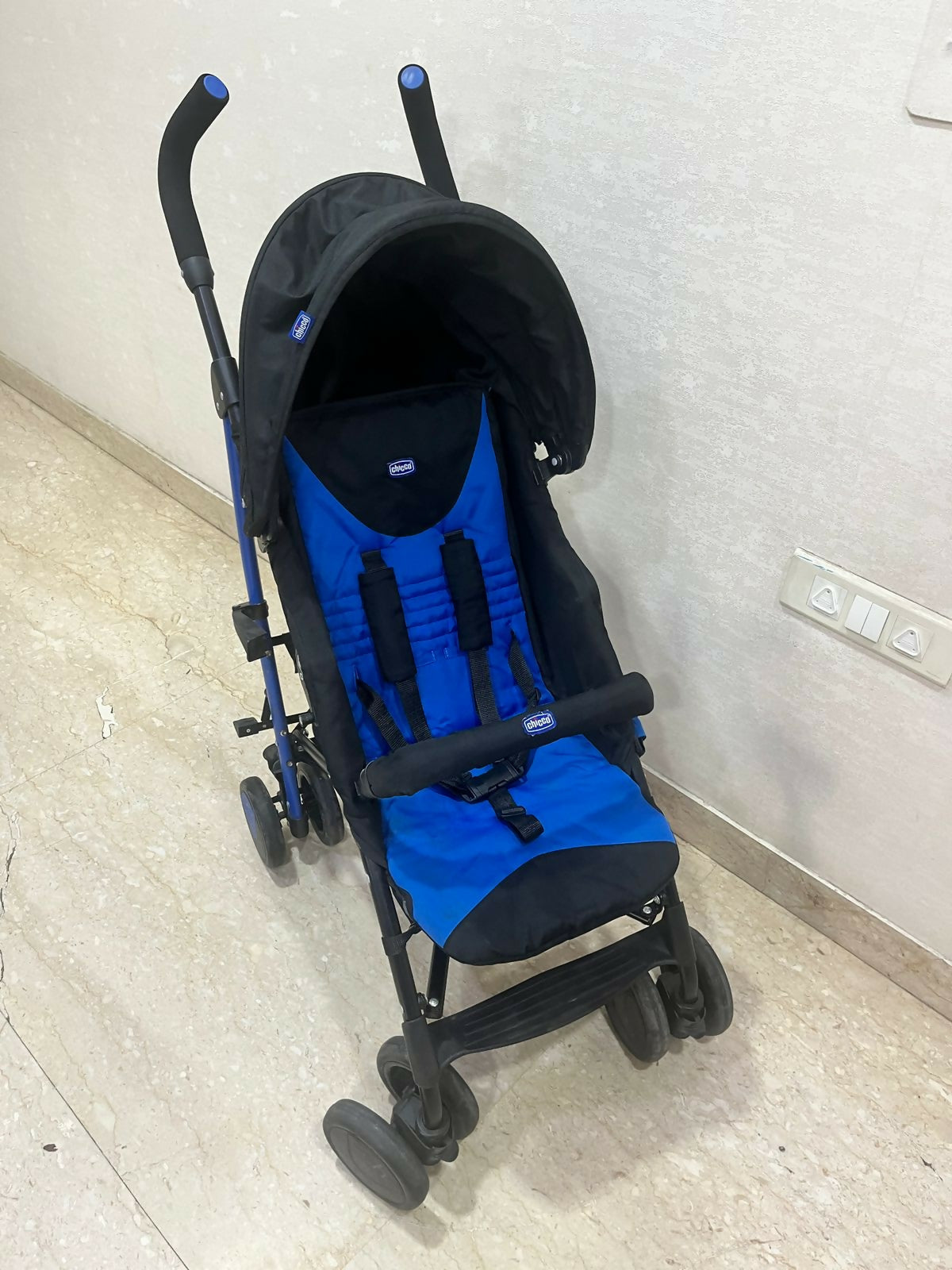 CHICCO Echo Stroller – Lightweight, Compact & Comfortable Ride for Babies