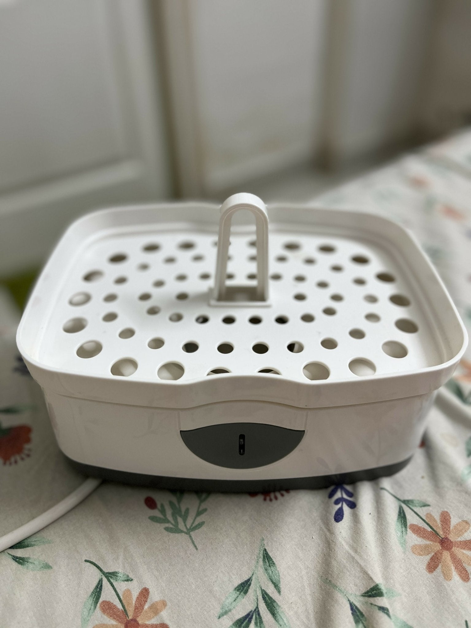 Chicco 2 in1 Steam Sterilizer | Sterilizes upto 6 Bottles | Kills 99.9% Of Germs | 24hrs Sterilization in 5 Mins | Auto Switch Off | Portable & Travel Friendly