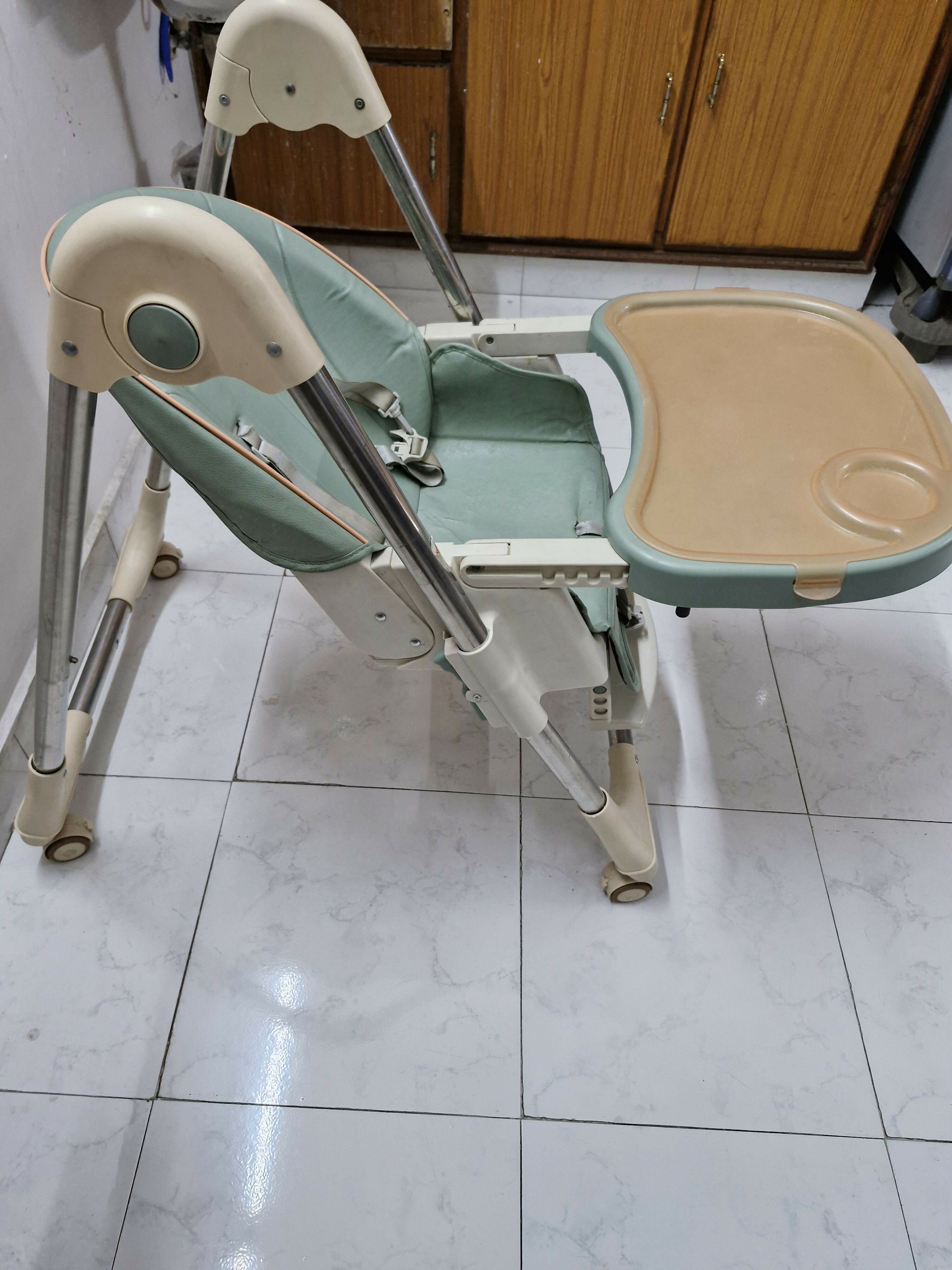 Baby feeding High chair